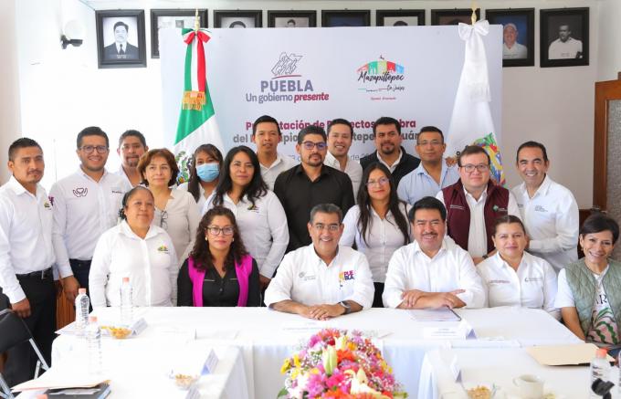 Impulsa acciones sociales y de infraestructura, Sergio Salomón Céspedes durante gira por el municipio de Mazapiltepec