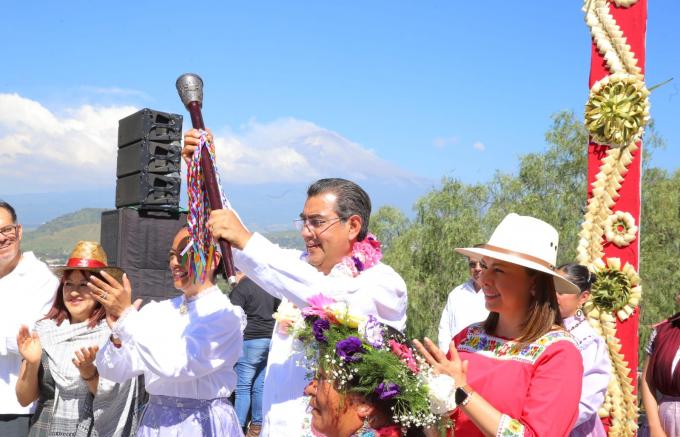Encabeza el festival Huey Atlixcáyotl 2023 el gobernador Sergio Salomón Céspedes