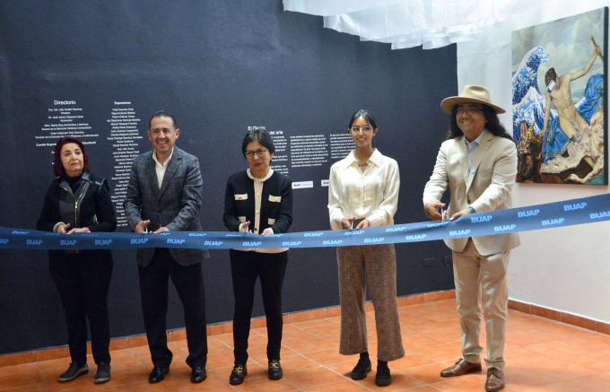 Inaugura la rectora María Lilia Cedillo  la exposición “El oleaje, las formas del arte" en la BUAP