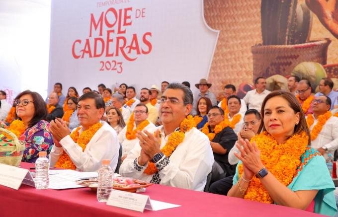 Con denominación a Mole de Caderas, Gobierno de Puebla rescata y conserva legado de pueblos originarios