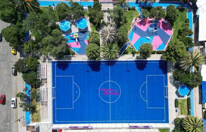 Entrega Ayuntamiento de Puebla rehabilitación del parque Benito Juárez en La Libertad