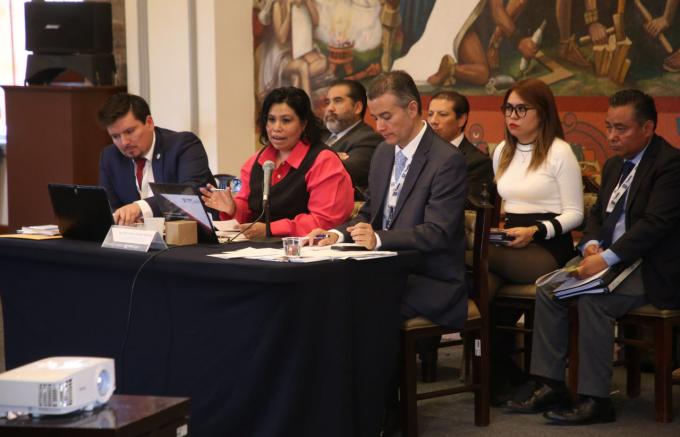 Luz del Carmen Rosillo Martínez, titular de la Coordinación General de Transparencia y Municipio Abierto comparece ante Cabildo