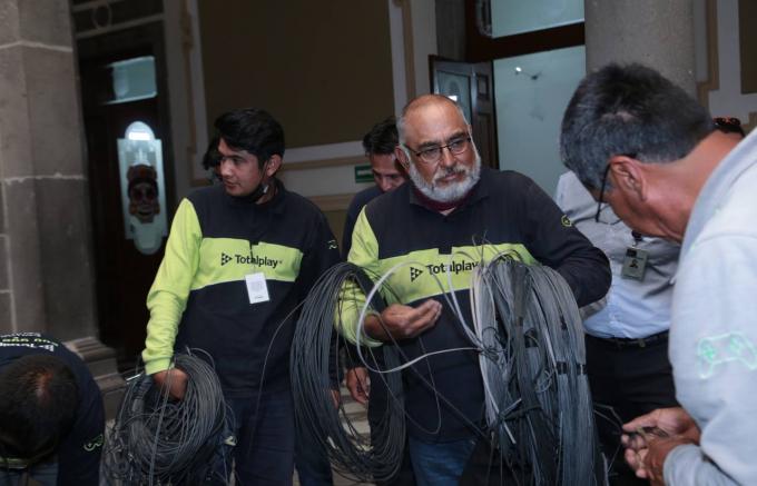 Ayuntamiento de Puebla e Industria Nacional de Telecomunicaciones unen esfuerzos por el retiro del cableado en desuso
