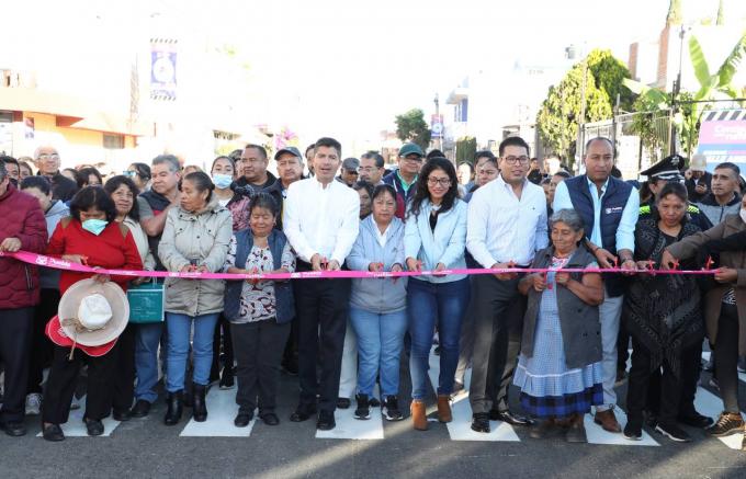 Ayuntamiento de Puebla sigue entregando calles pavimentadas, ahora en 16 de Septiembre Sur