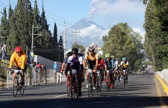 Con gran participación se realizó la carrera ciclista San Andrés Cholula 2023