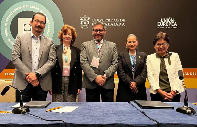 Participa la Rectora de la BUAP, Lilia Cedillo en foro del papel de las universidades, en la FIL de Guadalajara