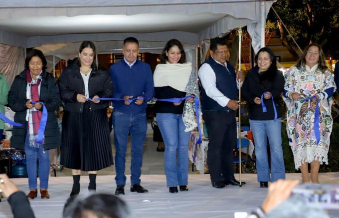 Inaugura Edmundo Tlatehui la fiesta patronal de San Andrés Cholula 2023