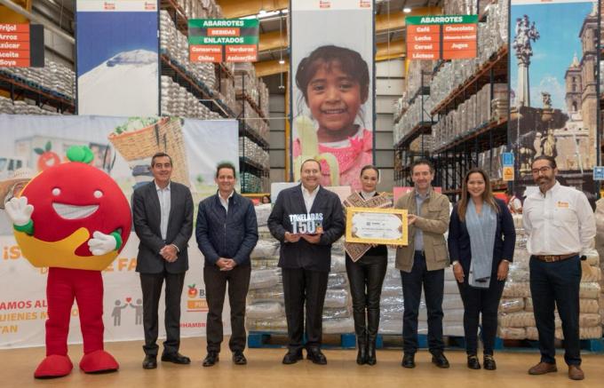 SMDIF Puebla beneficia a más de 35 mil familias poblanas con donación a Banco de Alimentos