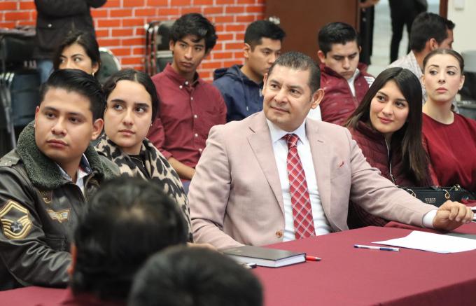 Jóvenes son la fuerza de nuestro país y están sumados al equipo: Alejandro Armenta