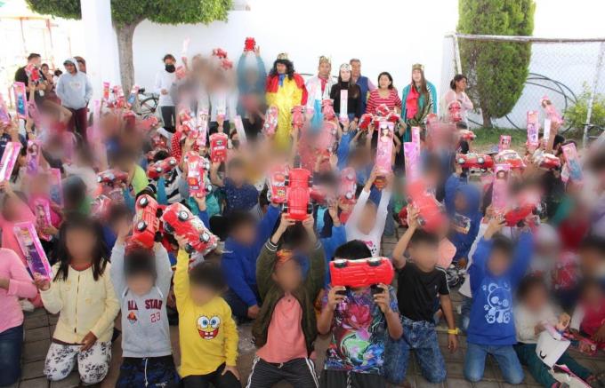 La magia de Los Reyes llega a Cholula: DIF Municipal entrega juguetes en las 13 juntas auxiliares