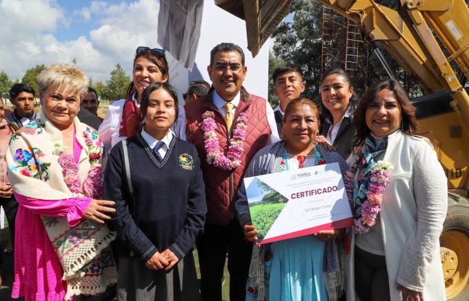 Educación, centro de las estrategias gubernamentales de Puebla: sotiene Sergio Salomón