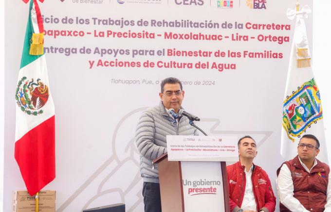 El Gobierno Estatal inició los trabajos de rehabilitación de la carretera Tlahuapan-San Matías Tlalancaleca