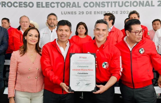 Eduardo Rivera rindió protesta como candidato a la gubernatura por el PRI