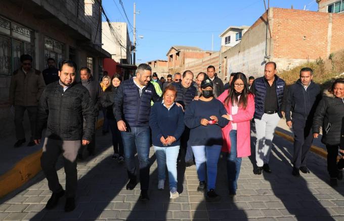 Gobierno Municipal entrega cinco nuevas calles en San Pablo Xochimehuacan