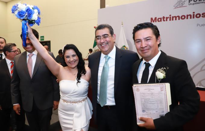 Con Matrimonios Colectivos Gratuitos, el Gobierno de Puebla ofrece certeza jurídica a parejas poblanas