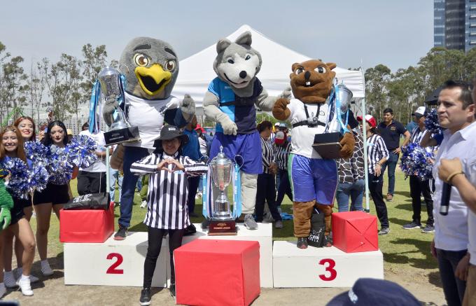 Celebra la BUAP su tradicional Feria de San Valentín en Ciudad Universitaria