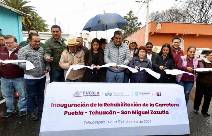 En Yehualtepec, el gobernador inauguró la rehabilitación de la carretera Puebla-Tehuacán-San Miguel Zozutla