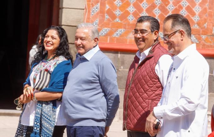 Entrega el presidente de la República Mexicana, Andrés Manuel López Obrador obras del patrimonio cultural de Puebla