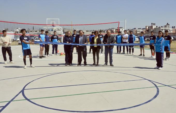 Inaugura la rectora Lilia Cedillo  una cancha de usos múltiples en el Complejo Regional Centro