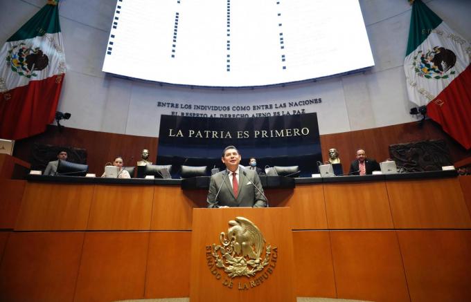 Reconocen la labor de Alejandro Armenta en el Senado de la República