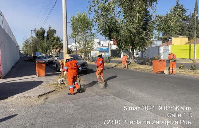 Realiza actividades el Organismo Operador del Servicio de Limpia  tras caída de ceniza