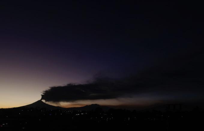 El volcán Popocatépetl registra seis exhalaciones en las últimas 24 horas.