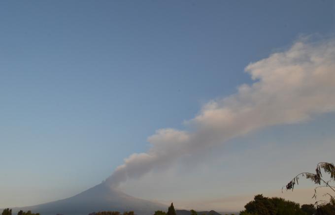 De acuerdo con el  CENAPRED, el volcán Popocatépetl registró 148 exhalaciones en las últimas 24 horas