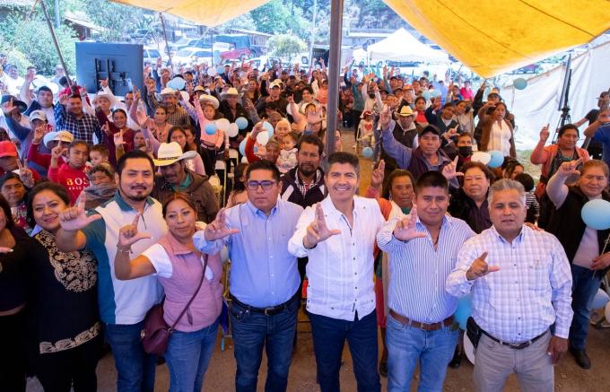 Reconoce Eduardo Rivera lucha por la democracia en Tlacotepec de Porfirio Díaz