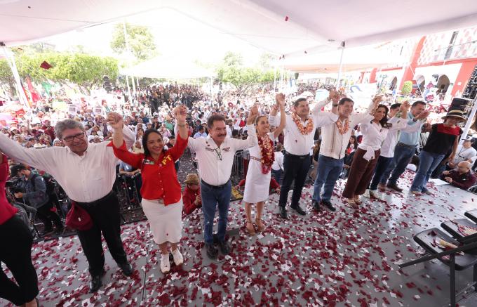 Alejandro Armenta inició  su primer día de campaña en Izúcar de Matamoros