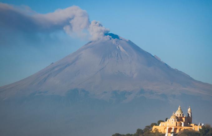 En las últimas horas, registró 30 exhalaciones el volcán Popocatépetl