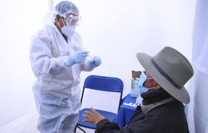 Atiende Salud a una persona por dengue en el estado