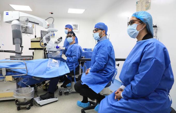 Realizan cirugías a pacientes con cataratas en el SMDIF