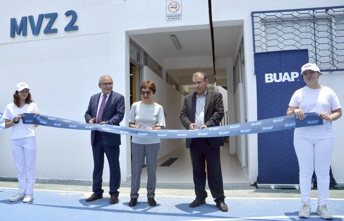 La Rectora María Lilia Cedillo inaugura auditorio de posgrado y cubículos para docentes en la  Facultad de Medicina Veterinaria y Zootecnia