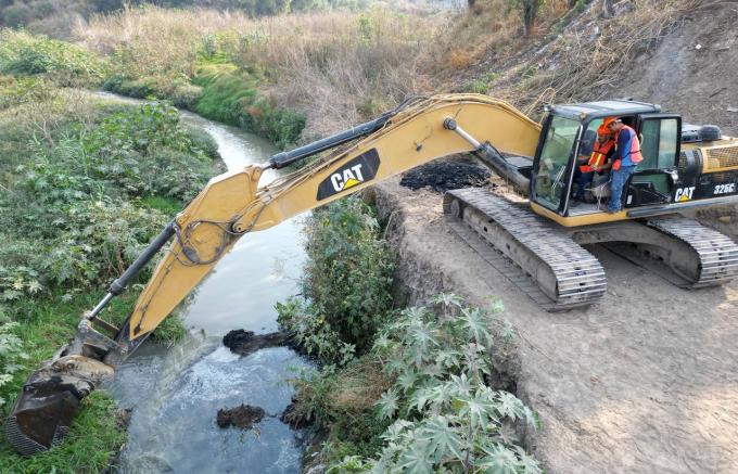 Inician los trabajos de limpieza y mantenimiento de Barrancas y Vasos  Reguladores del municipio