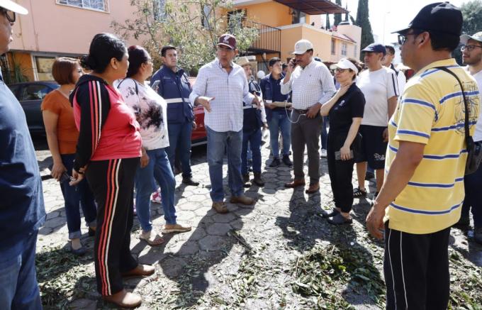 Supervisan colonias de la capital poblana que resultaron afectadas por la lluvia con granizo