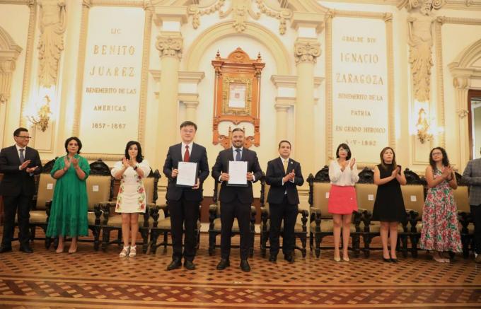 Puebla capital y Wuxi, China firmaron convenio de colaboración para intercambios económicos, turísticos y culturales