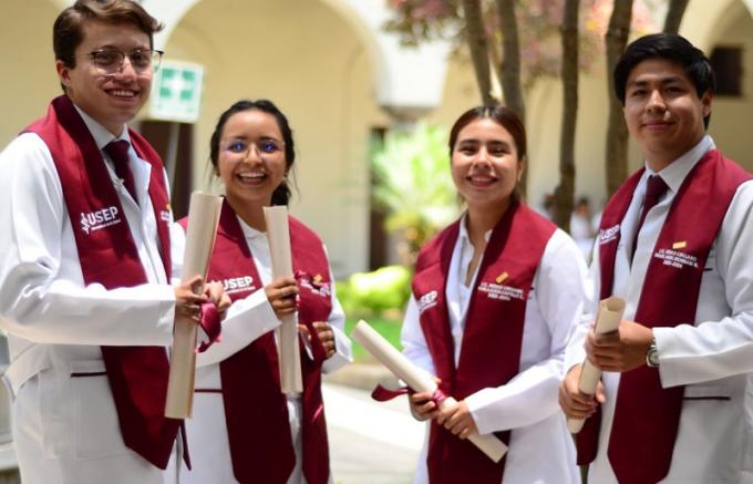 Concluyen sus estudios 283 alumnas y alumnos de la USEP