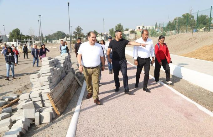 Avanzan obras de rehabilitación en los campos deportivos Texcoco en Puebla capital