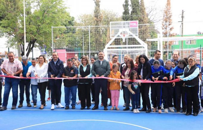 Entrega Ayuntamiento de Puebla rehabilitación del parque Juan Pablo II
