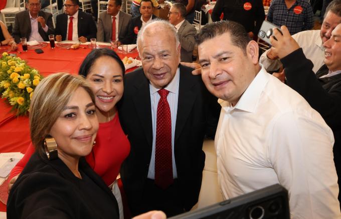 Asistió el gobernador electo Alejandro Armenta a un encuentro con la estructura del Partido del Trabajo