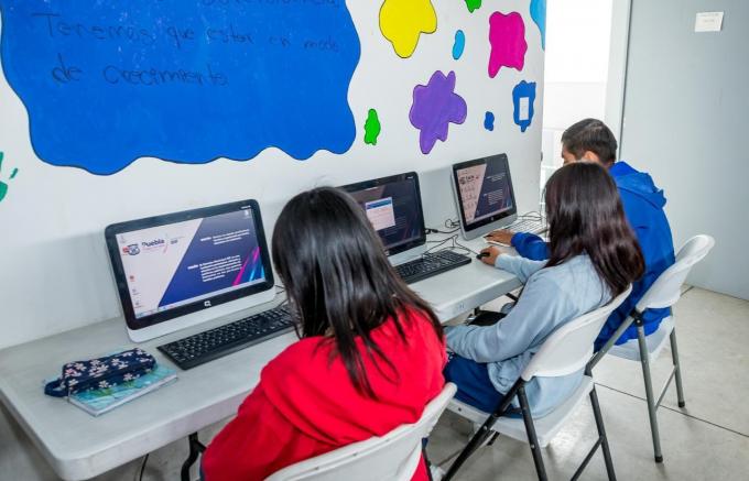 Ayuntamiento de Puebla invita a inscribirse al programa "Jóvenes con Rumbo" del SMDIF