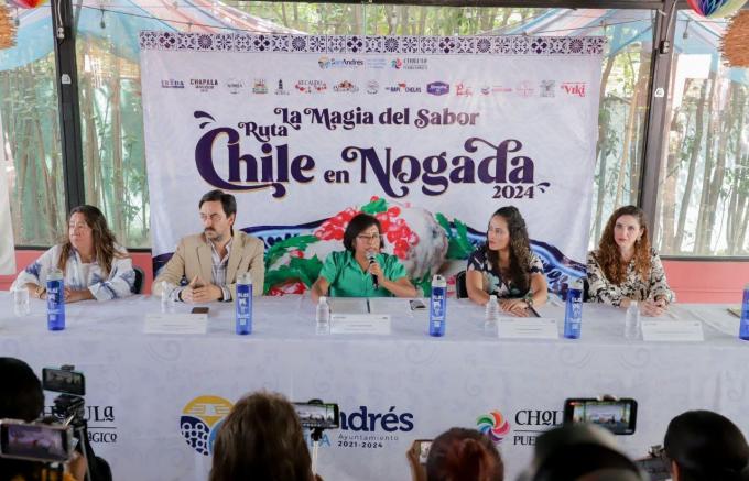Presentaron la segunda edición de la ruta La Magia del Sabor, Chile en Nogada que se realizará en San Andrés Cholula