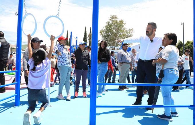 Gobierno Municipal de Puebla inauguró canchas deportivas en San Jerónimo Caleras