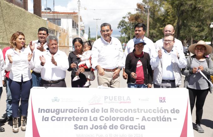 Inauguró Gobierno Estatal en Molcaxac la reconstrucción de la carretera La Colorada – Acatlán – San José de Gracia