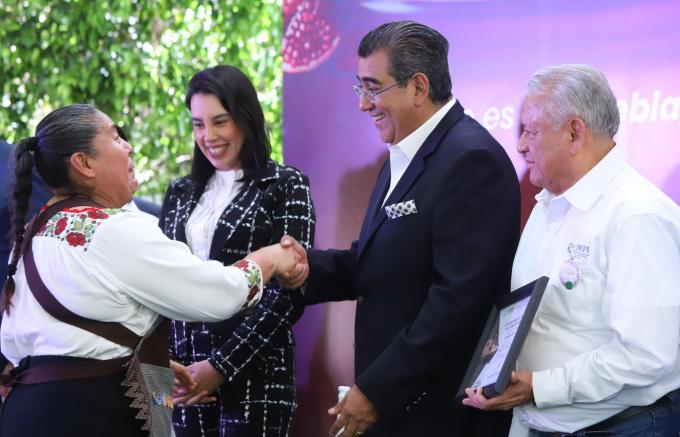 Encabeza el gobernador Sergio Salomón Céspedes el inicio de la "Temporada del Chile en Nogada 2024"