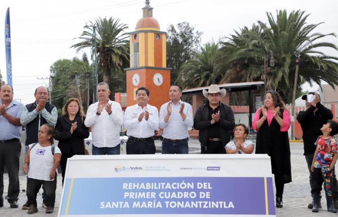Entregó Edmundo Tlatehui nueva imagen del primer cuadro de Tonantzintla