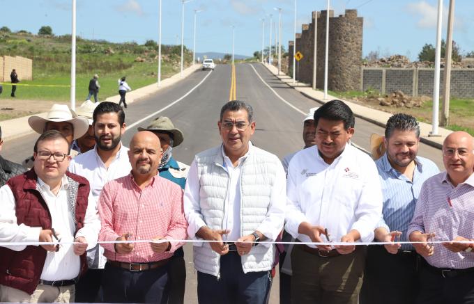 El gobernador Sergio Salomón Céspedes inauguró la reconstrucción del Libramiento “Ciudad de Chignahuapan”