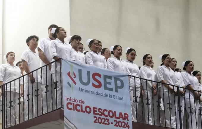Inician clases 2 mil 066 estudiantes de la USEP