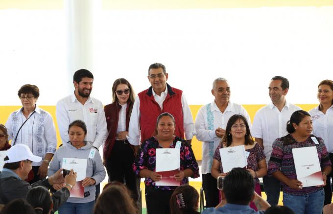 Con obras educativas, el gobernador Sergio Salomón Céspedes Peregrina impulsa progreso comunitario