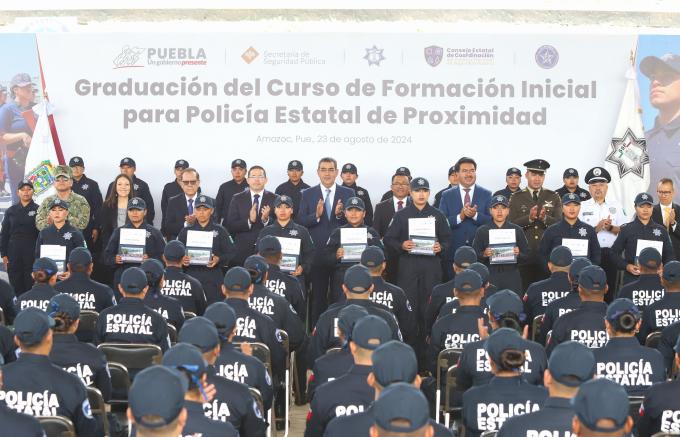 Encabezó el gobernador Sergio Salomón Céspedes graduación de 170 policías